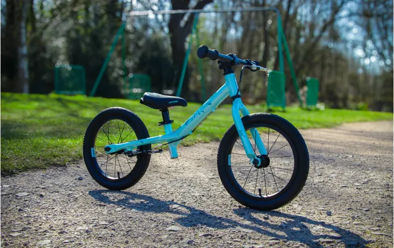 Squish 14 Balance Bike Mint 14cm frame-4