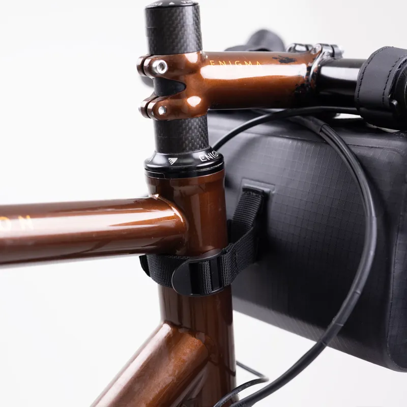 Oxford Aqua Evo Gravel Adventure Daytripper Handlebar Pack in Black-5