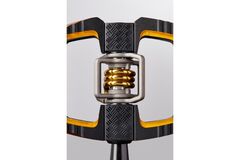Crankbrothers Mallet DH 11 click to zoom image