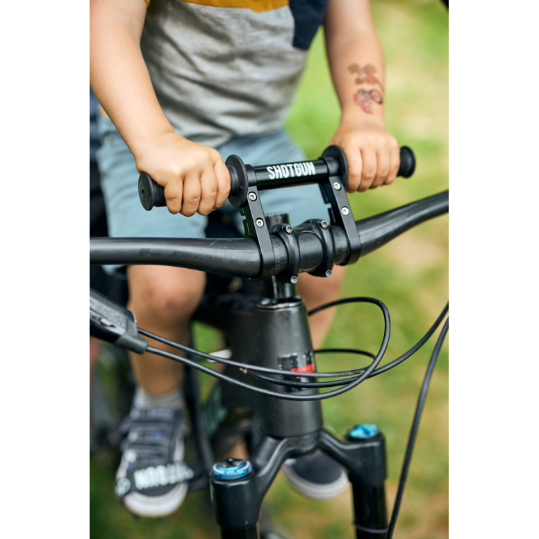 Child-Bike-Seat-+-Handlebars-Combo